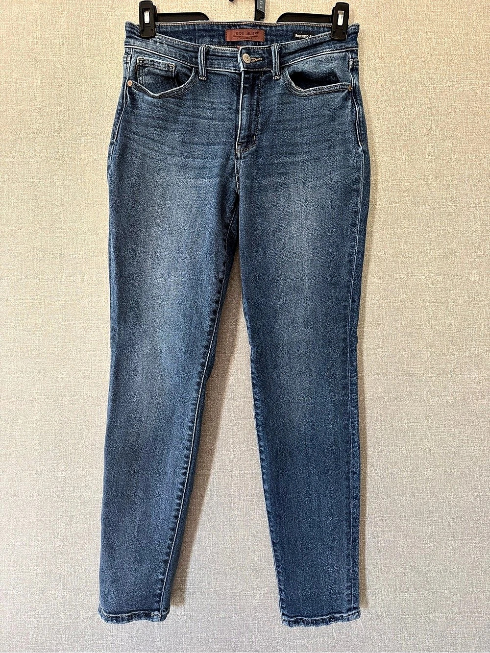 Judy Blue Boyfriend Fit Skinny Jeans in Blue Waist 7/28 Like New